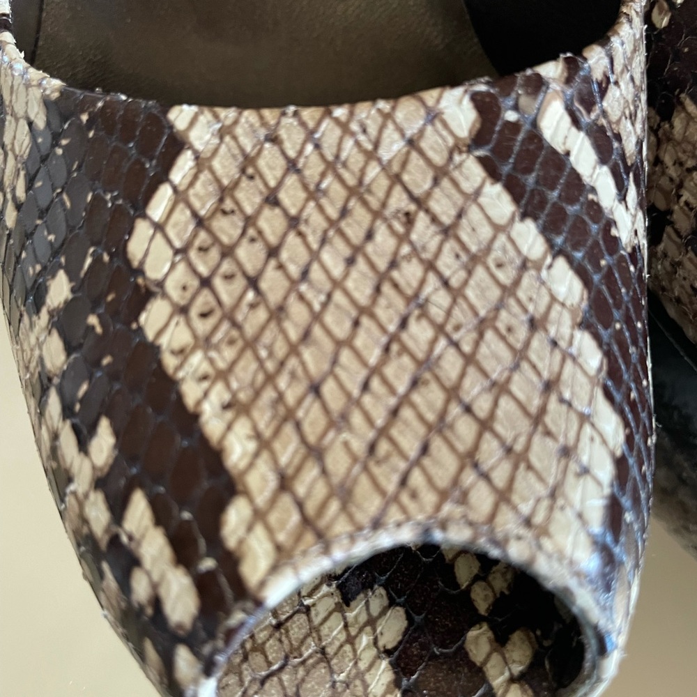 Stuart Weitzman Python Pumps Beige Size 8.5 Cute - image 6